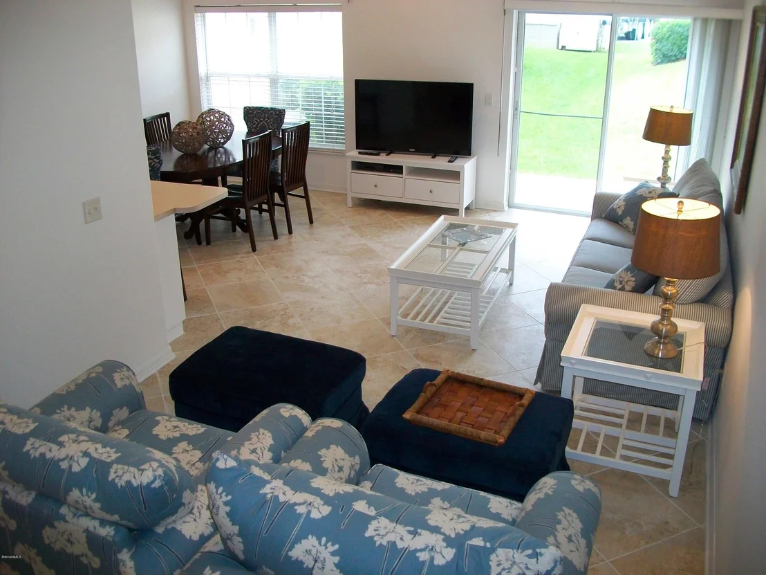 Photo of Unit 21 at 5201 Ocean Beach Boulevard