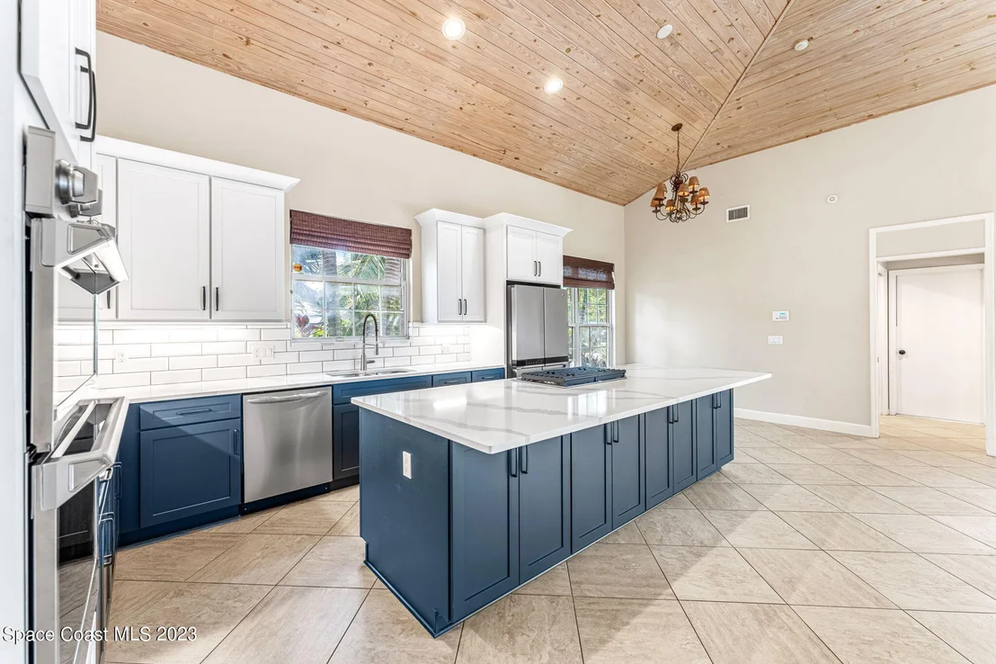 Photo of 301 Miami Avenue