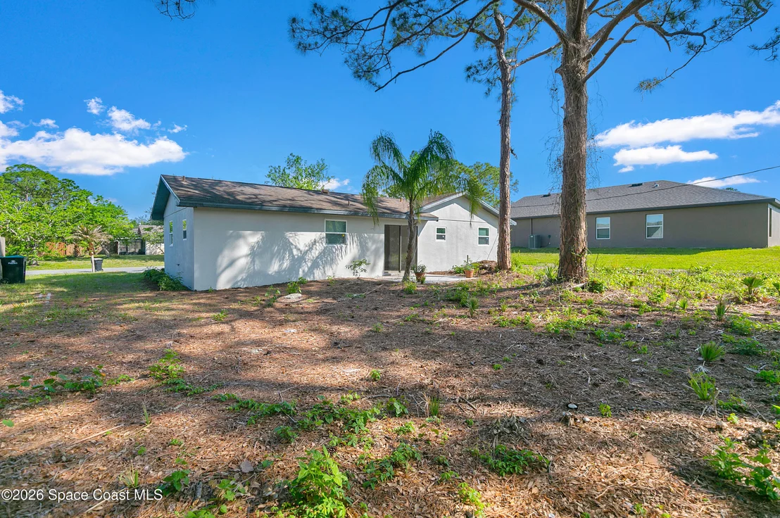 Photo of 710 Airoso Road SE