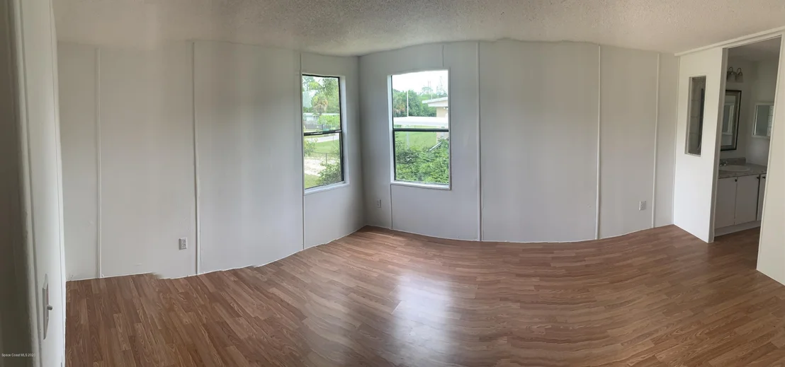 Photo of 337 Mcarthur Circle