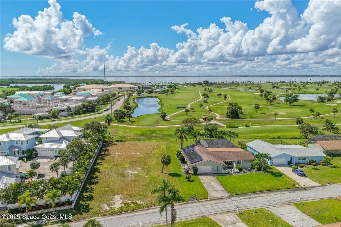 Photo of 10 Fairway Drive