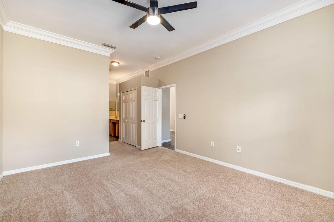 Photo of 1744 Hydrangea Road NW