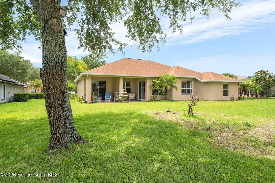 Photo of 241 Devlin Court SE