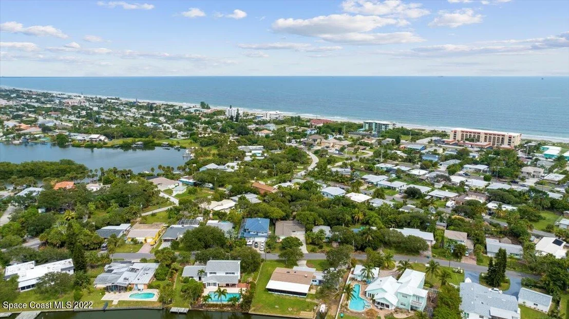 Photo of 1345 Bayshore Drive