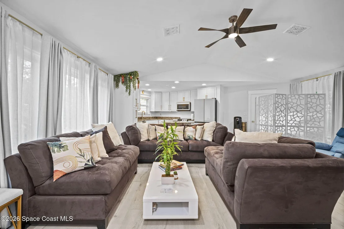 Photo of 7245 Madison Street