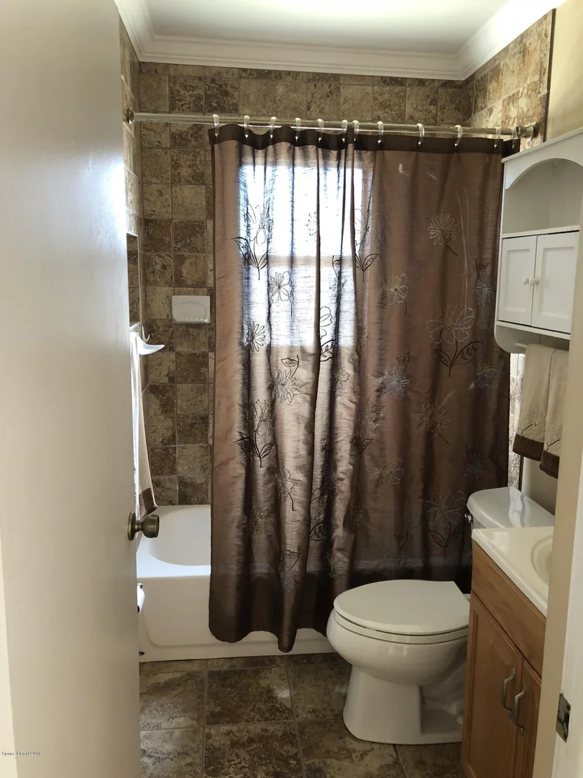 Photo of 2224 Allan Adale Road
