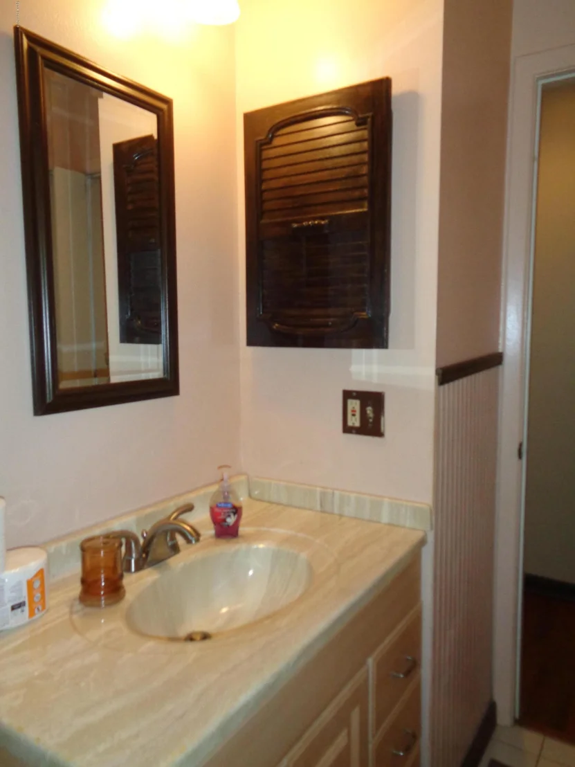 Photo of 1232 Dawn Street NE