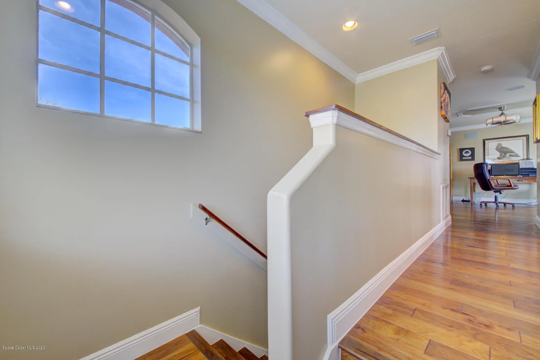 Photo of 2084 Botanica Circle