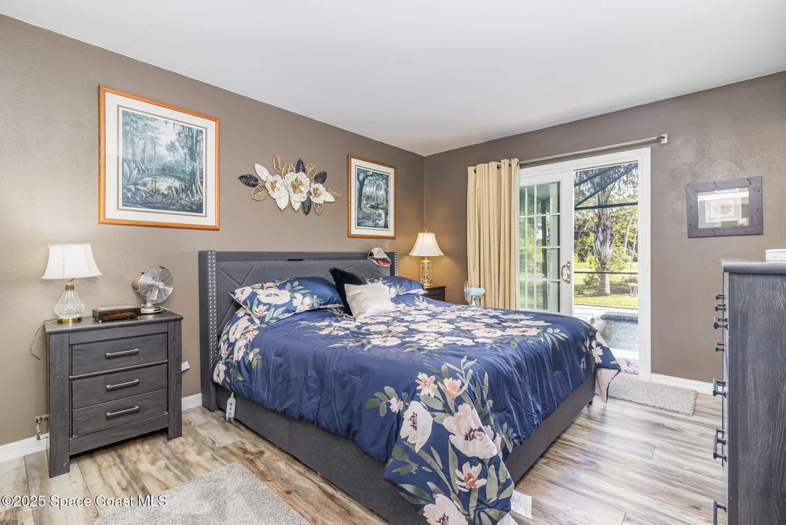 Photo of 1305 Wayside Court NE