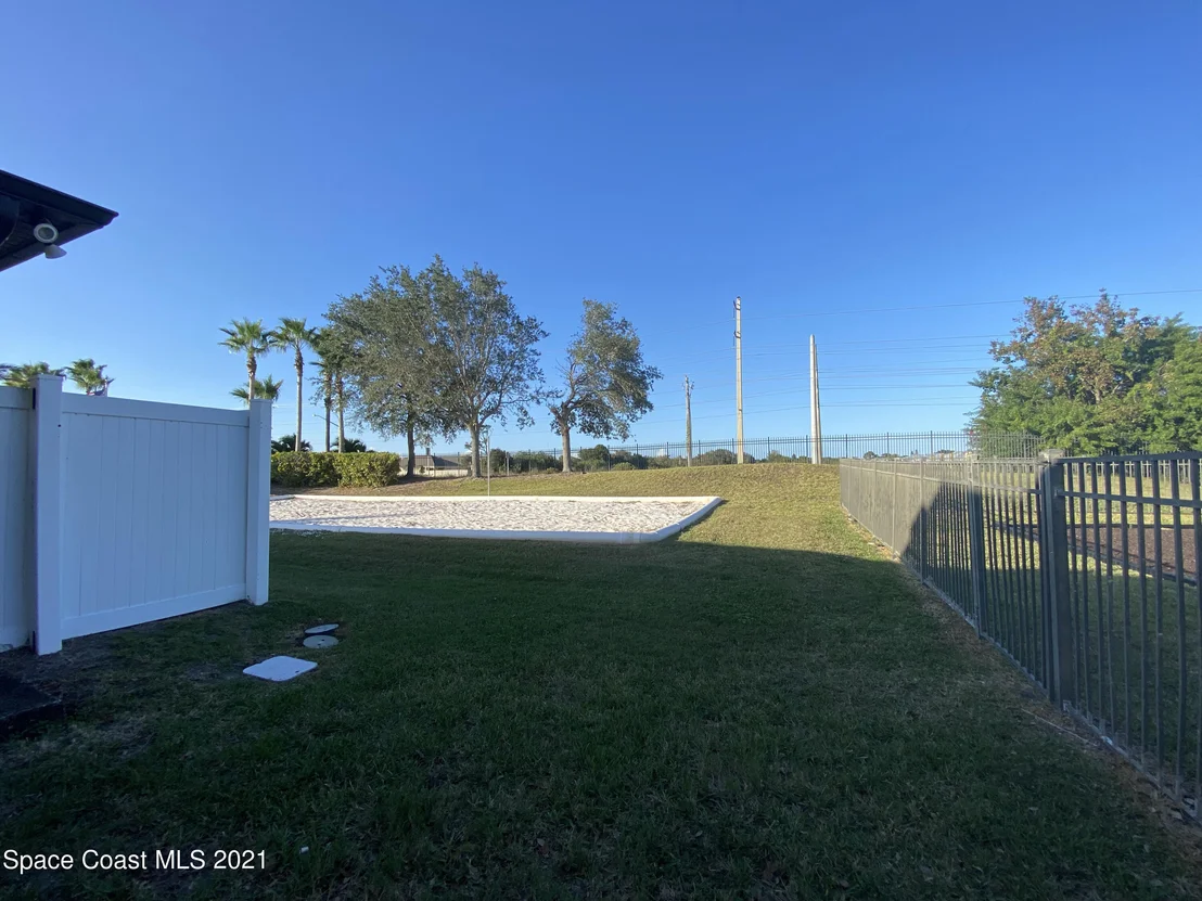 Photo of Unit 105 at 1160 Luminary Circle