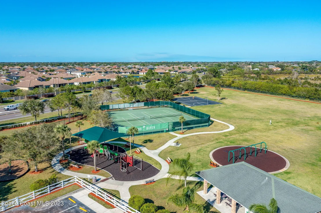 Photo of 4227 Four Lakes Drive