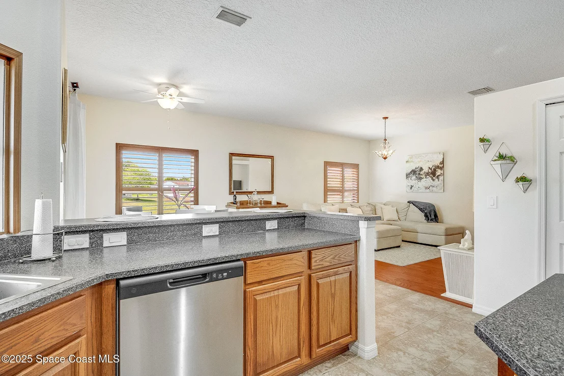 Photo of 1137 Morgan Circle NE