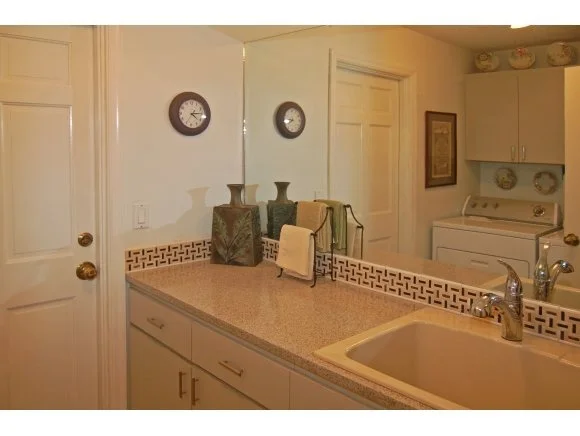 Photo of 285 Utopia