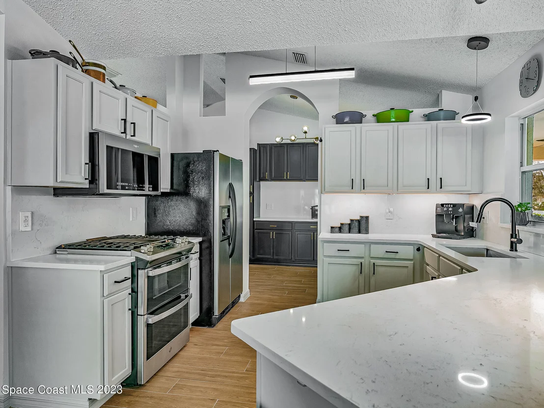 Photo of 969 Tamarind Circle