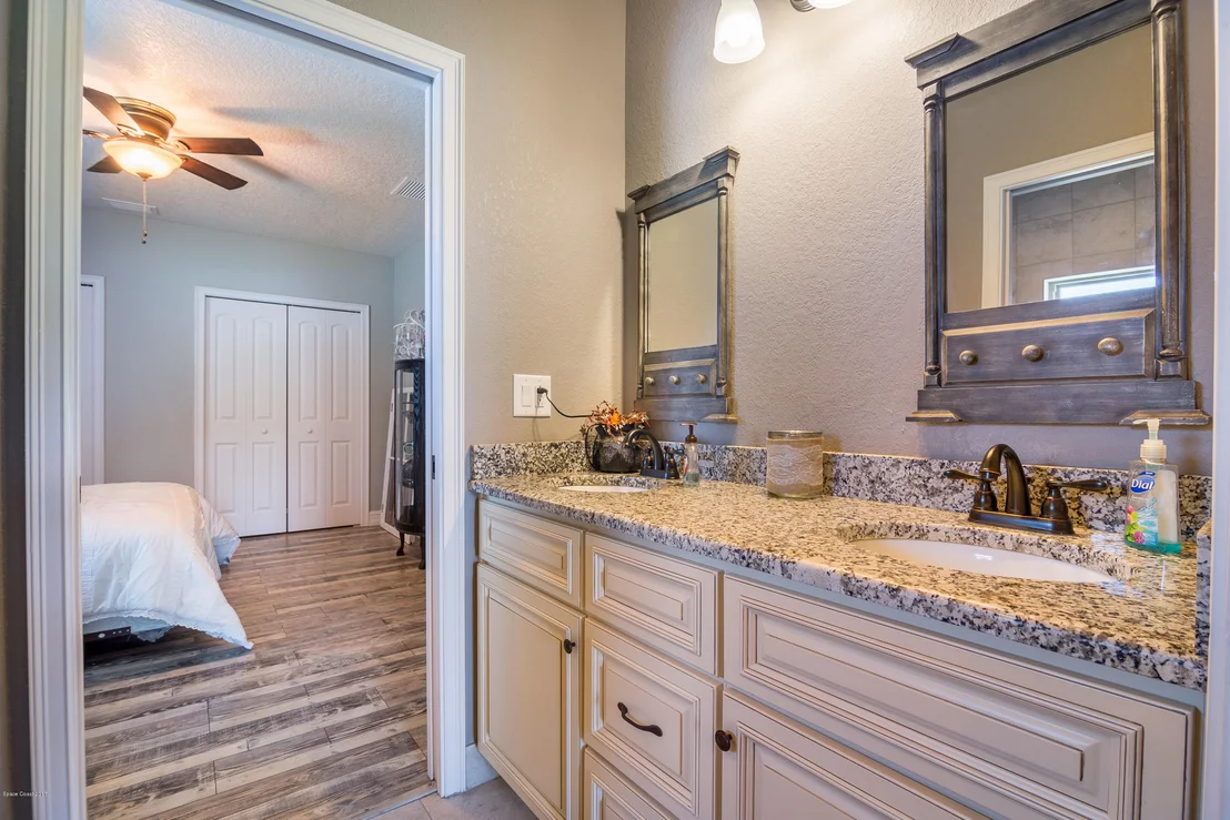 Photo of 2040 Turpentine Road