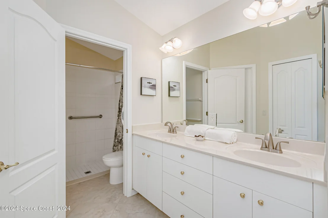 Photo of 951 Indian Oaks Drive