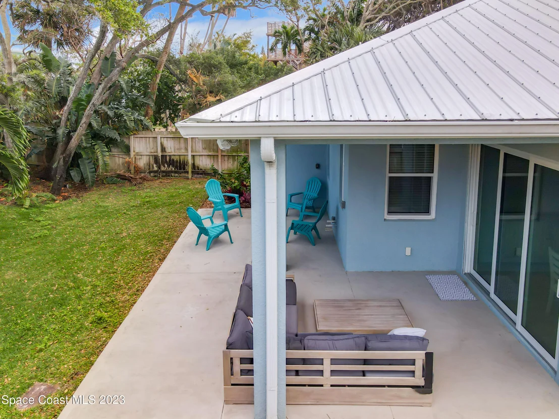 Photo of 6775 Angeles Road