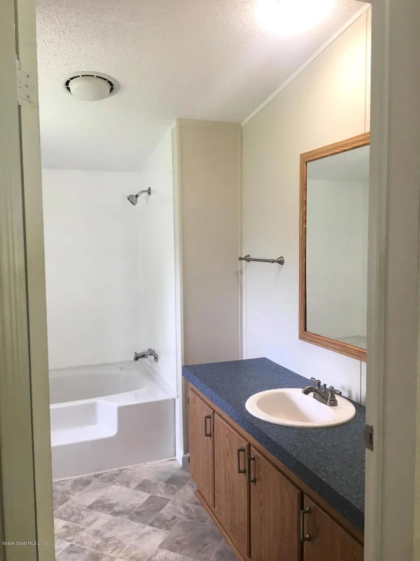 Photo of 3425 Turnbull Road