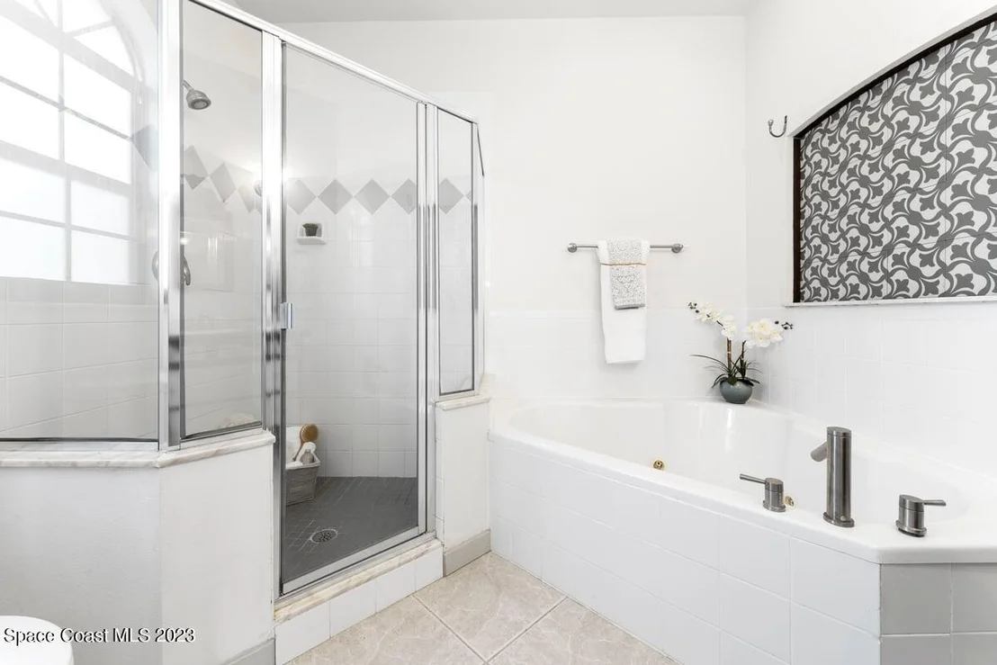 Photo of Unit 0 at 2980 E Bay Boulevard NE