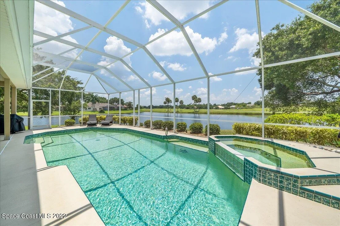 Photo of 302 Sandhurst Drive