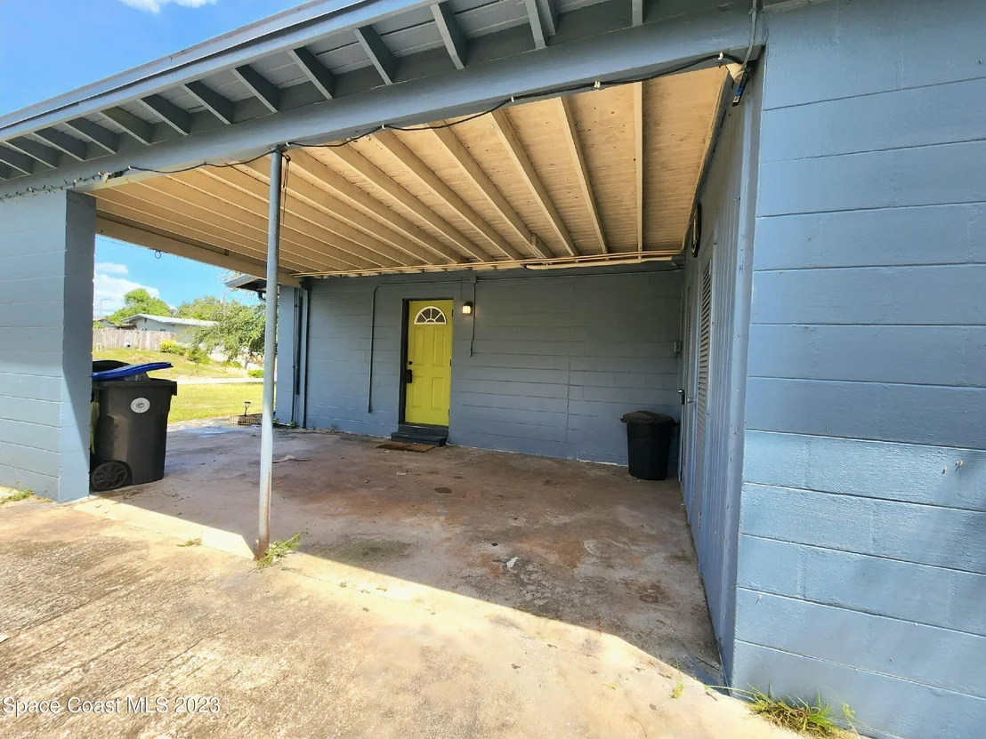 Photo of 1740 Golfview Drive