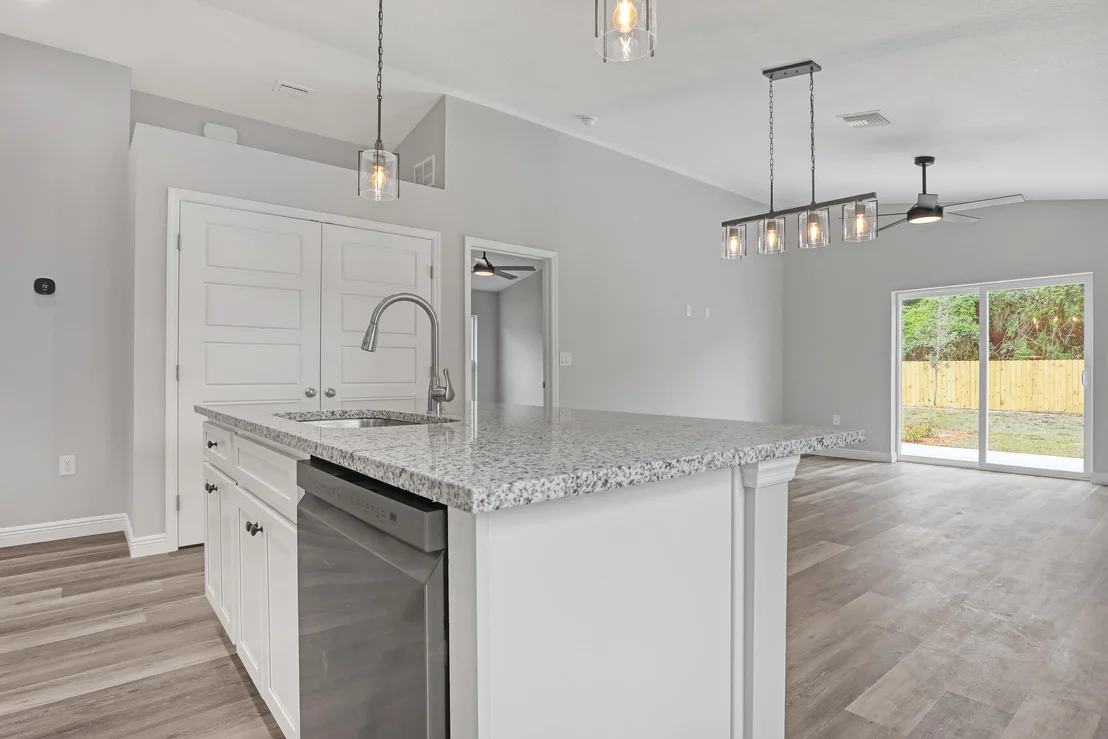 Photo of 5750 Palm Street