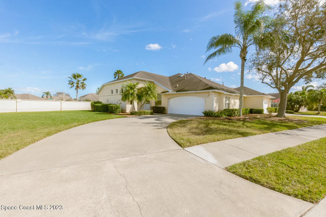 Photo of 4825 Bren Court