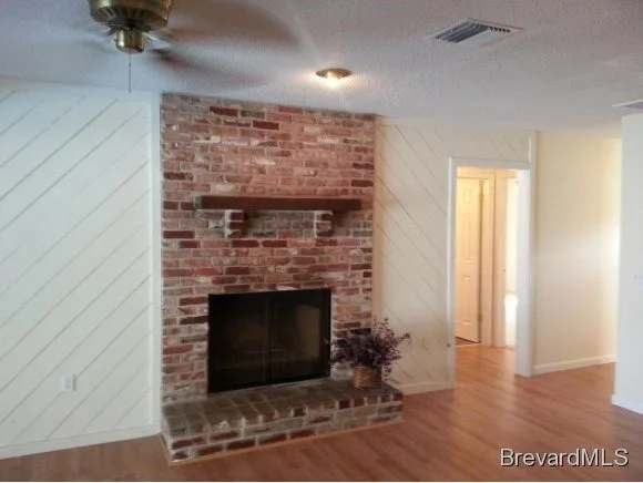 Photo of 1026 NE Pineapple