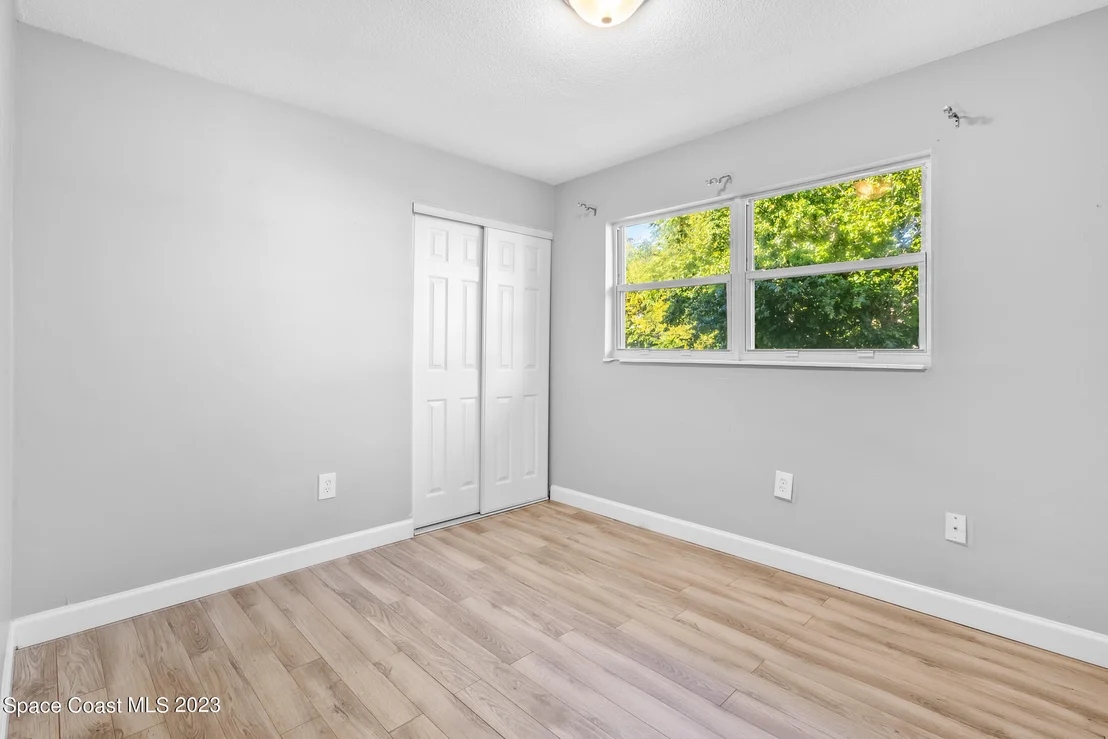 Photo of 696 Teak Drive