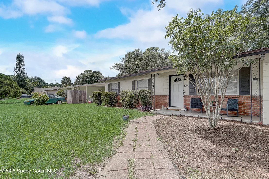 Photo of 1032 Bernice Road