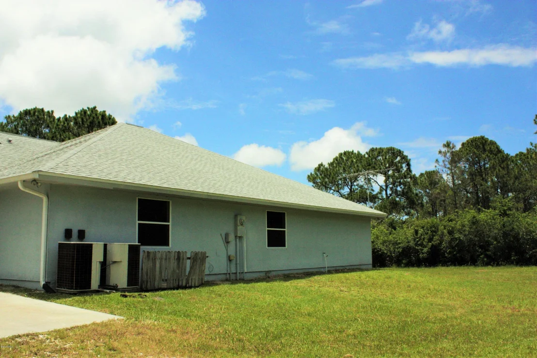 Photo of 2750 Grant Road