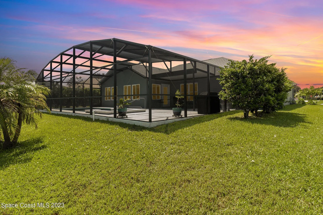 Photo of 1202 Meadow Lake Road