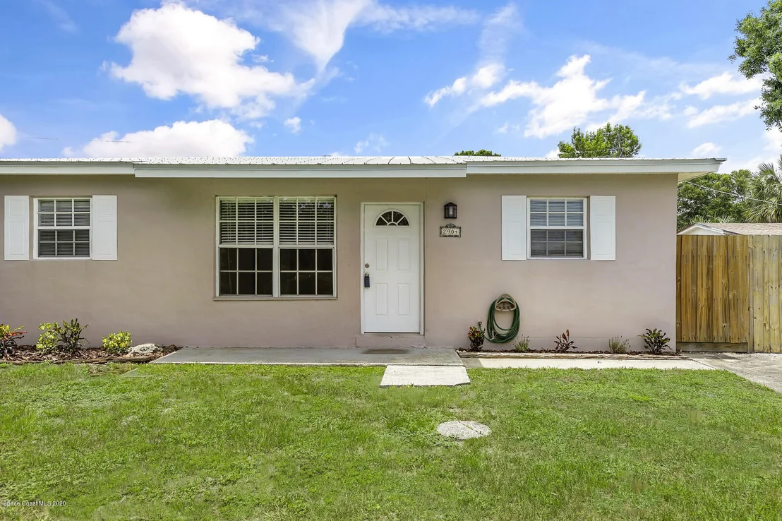 Photo of 2904 Emory Street