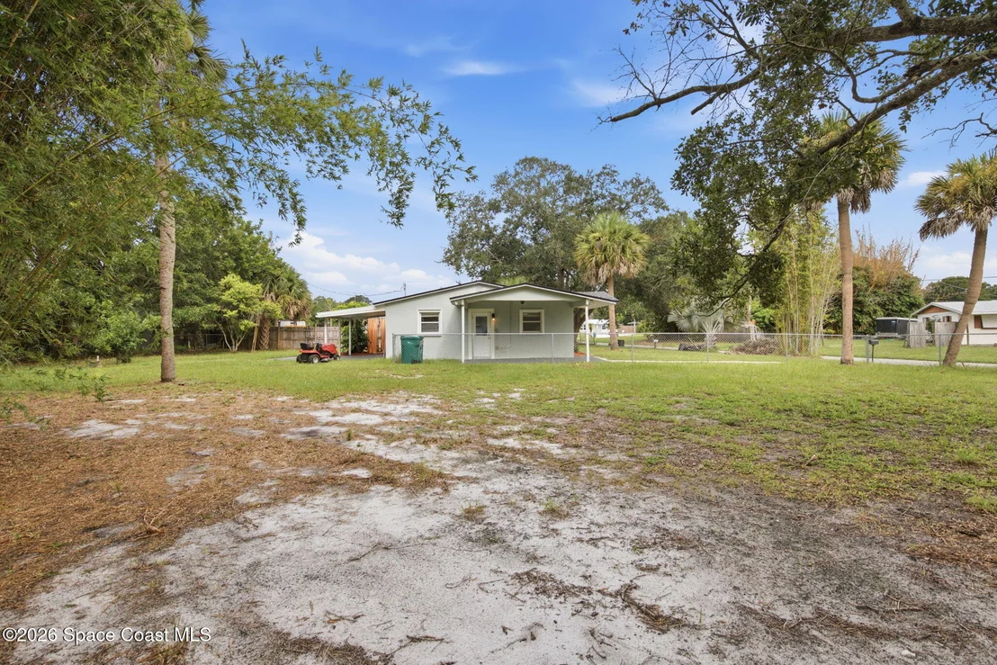 Photo of 2267 Robinhood Drive