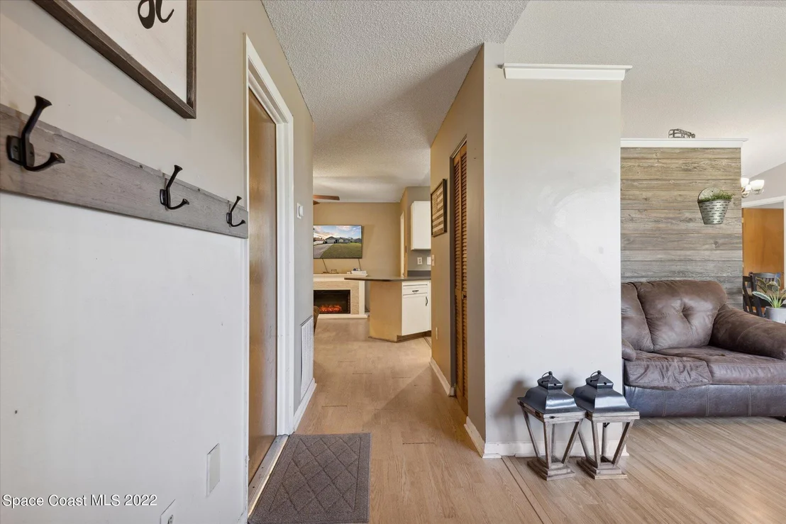 Photo of 6175 Wilderness Avenue