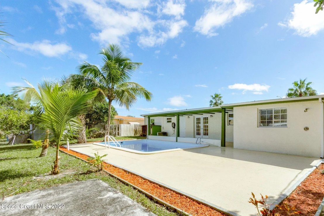 Photo of 3065 Dairy Terrace NE