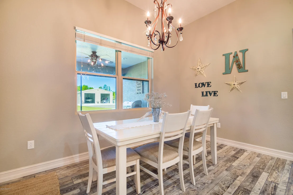 Photo of 2040 Turpentine Road