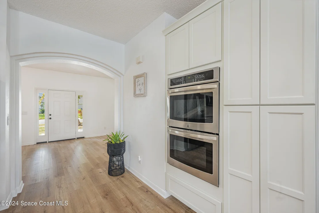 Photo of 737 Preakness Drive