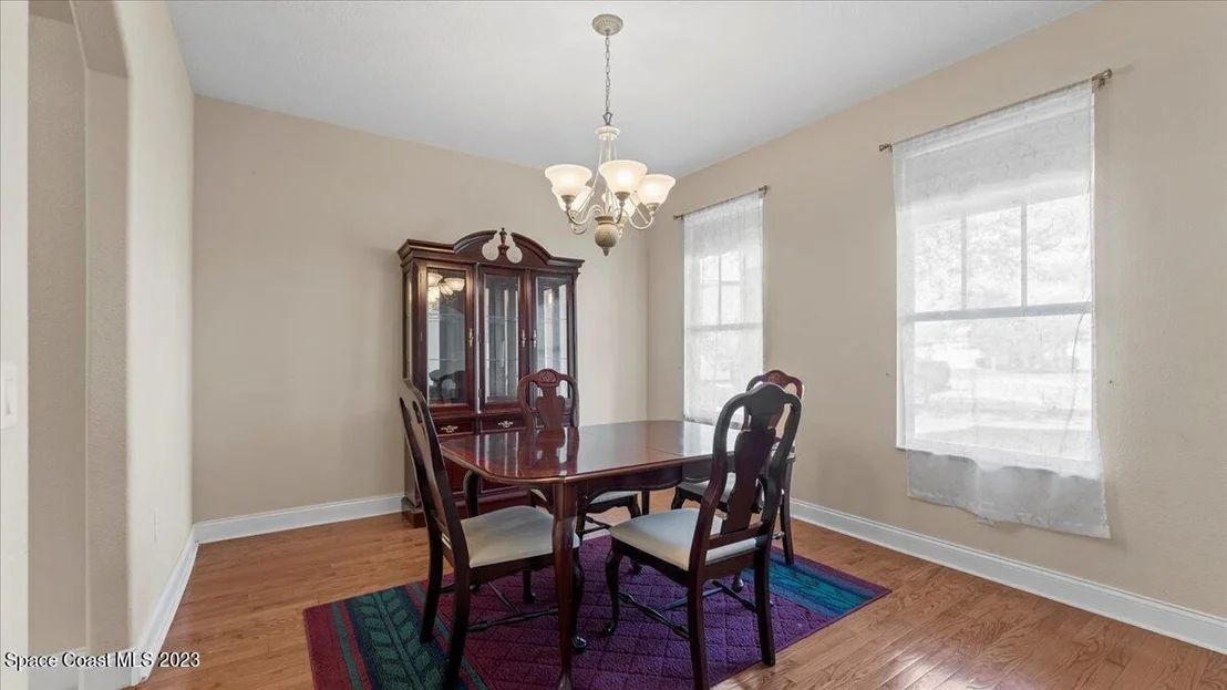 Photo of 2000 Bridgeport Circle