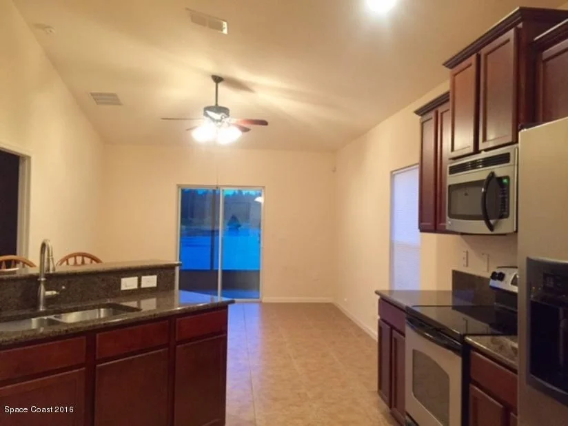 Photo of 1439 Corbett Lane