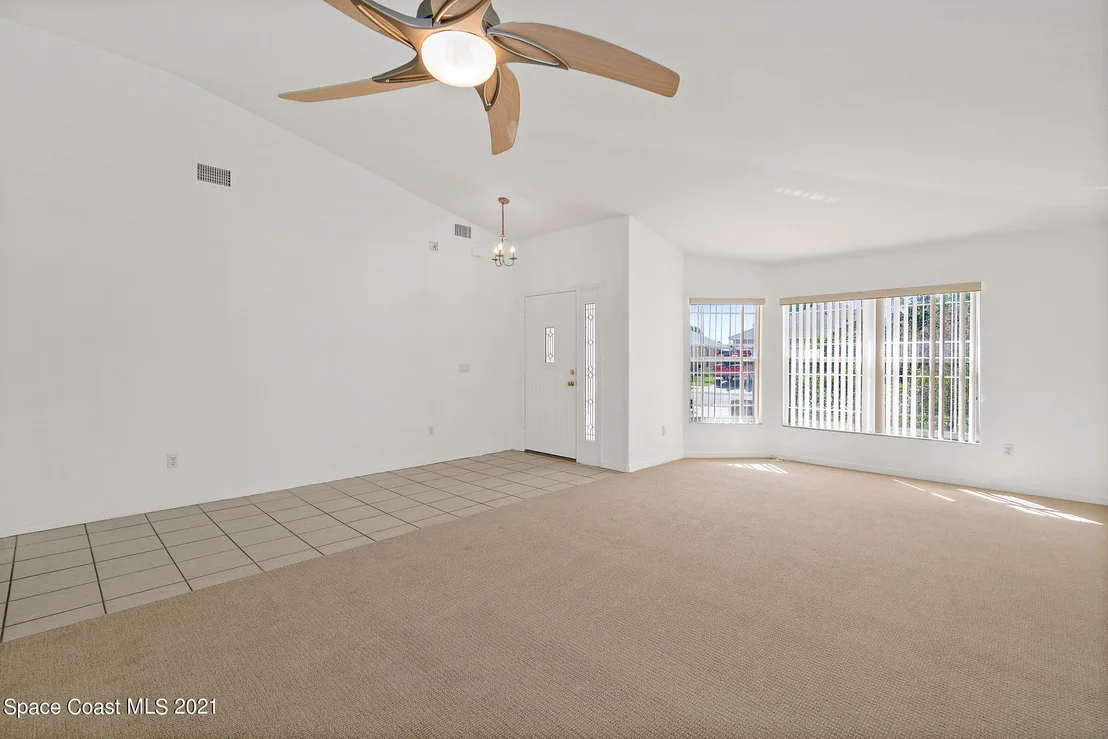 Photo of 1850 Sun Gazer Drive
