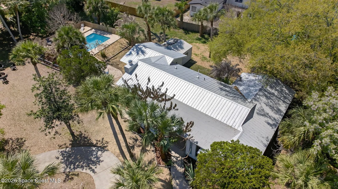 Photo of 7486 Livingstone Lane