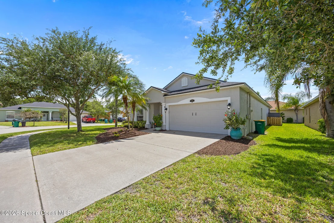 Photo of 2049 Maeve Circle