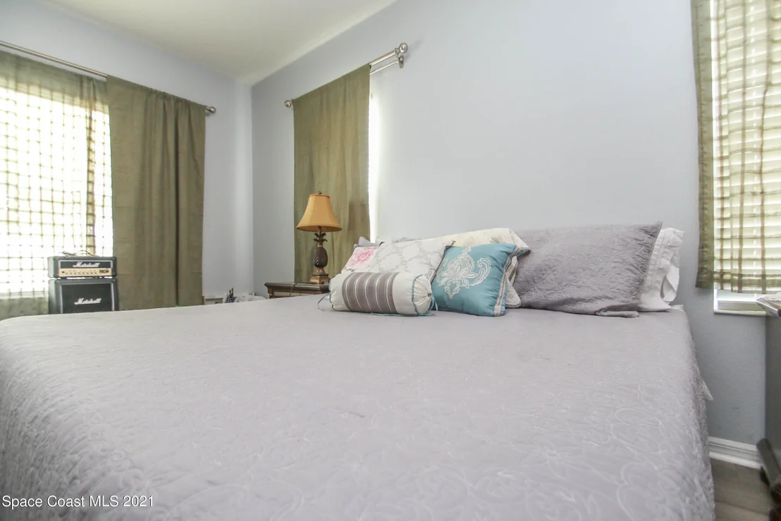 Photo of 3244 Hawthorne Avenue