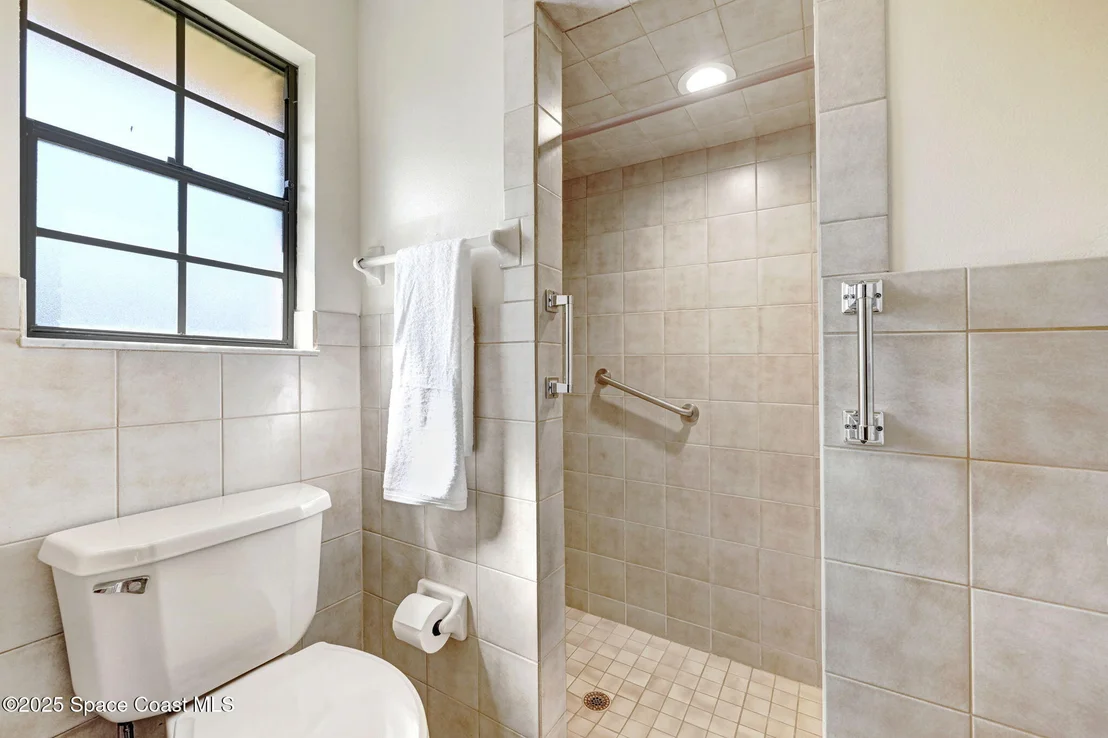 Photo of 2977 Saint Helens Way
