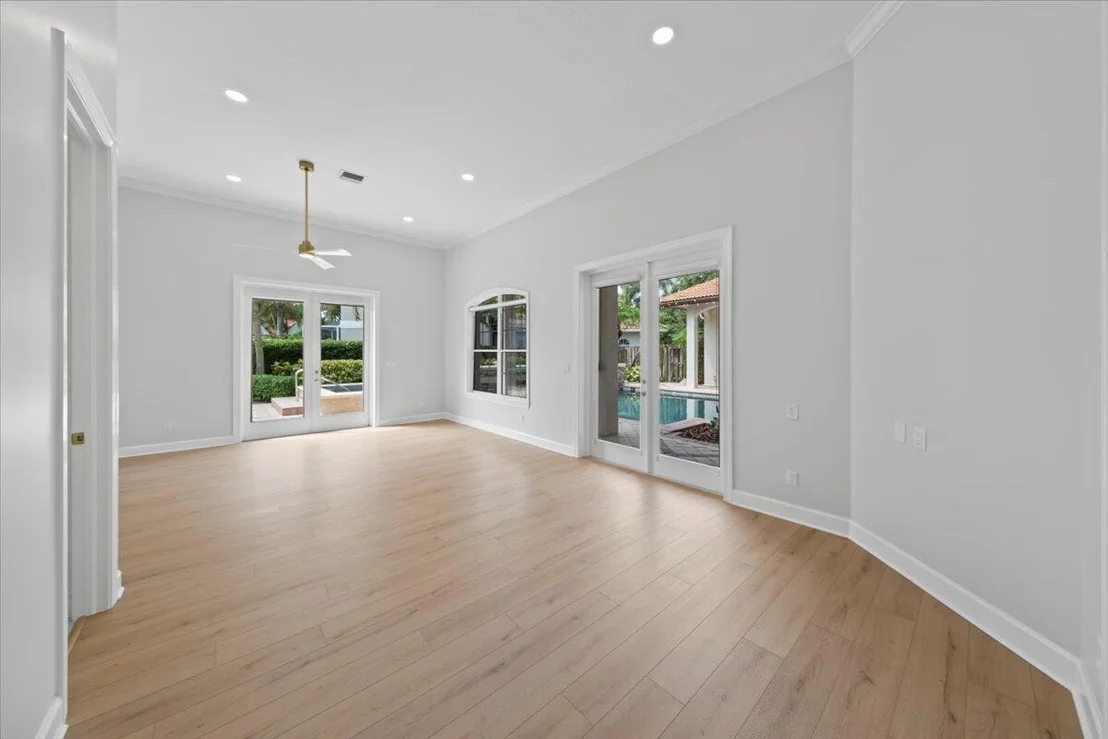 Photo of 405 Newport Drive