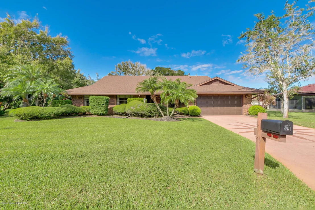 Photo of 350 Crystal Lake Drive