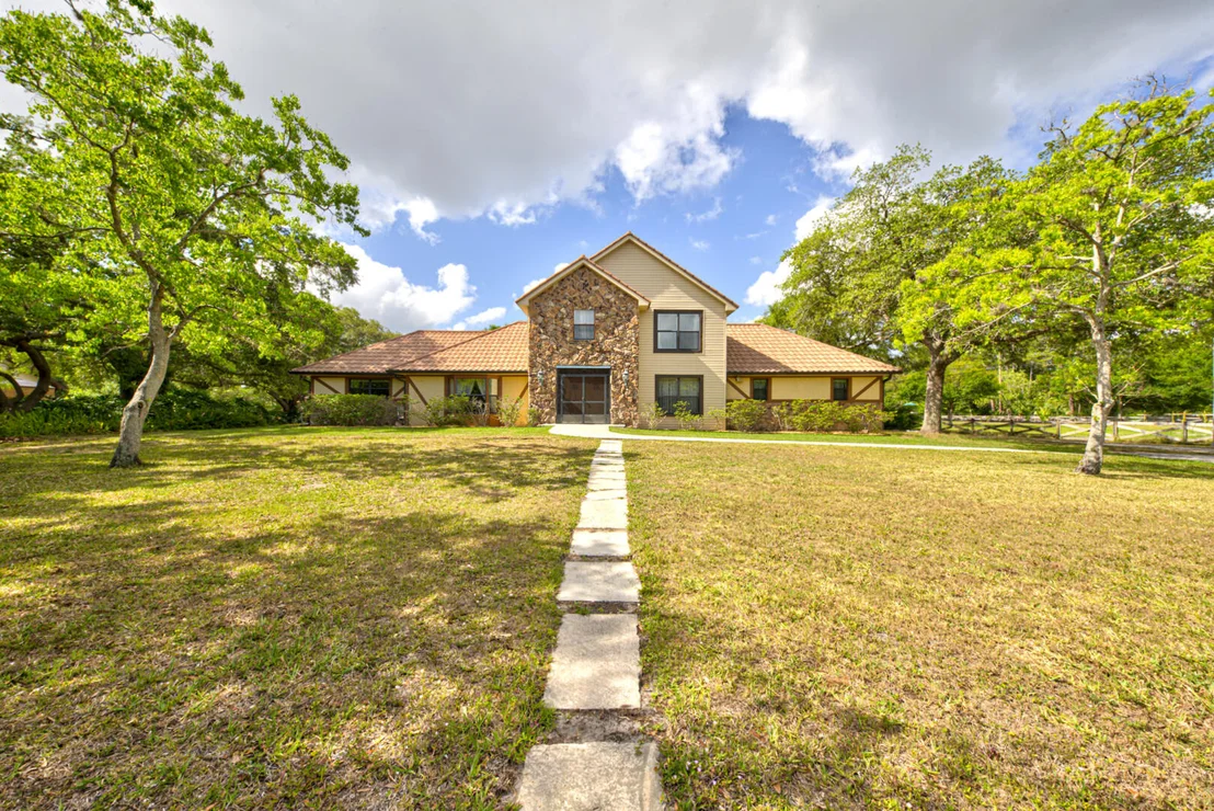 Photo of 4885 Rayburn Road