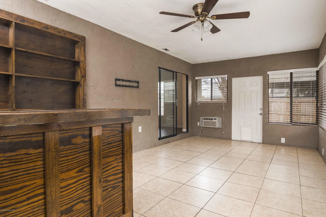 Photo of 1125 Fairlawn Drive