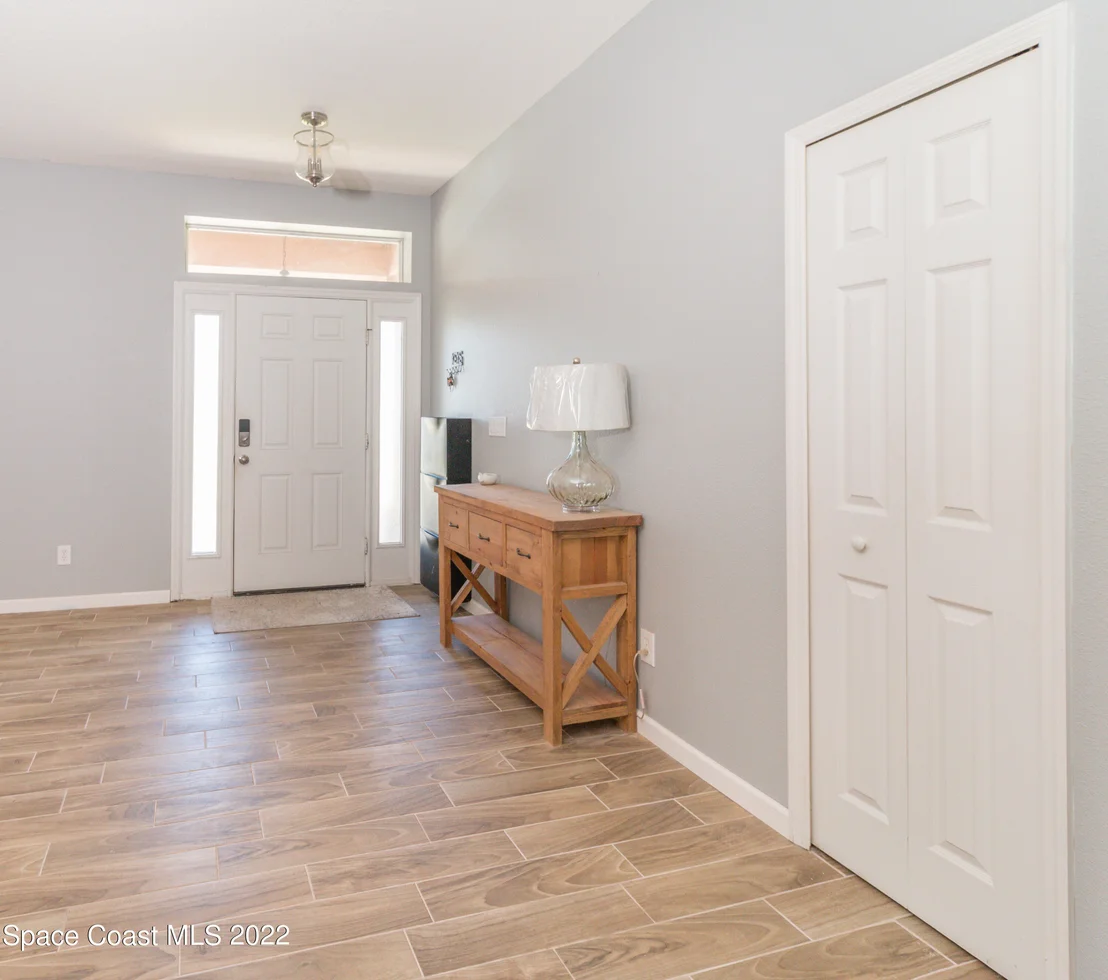 Photo of 6345 Ainsworth Road